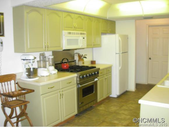 213 Club Drive - Photo 5