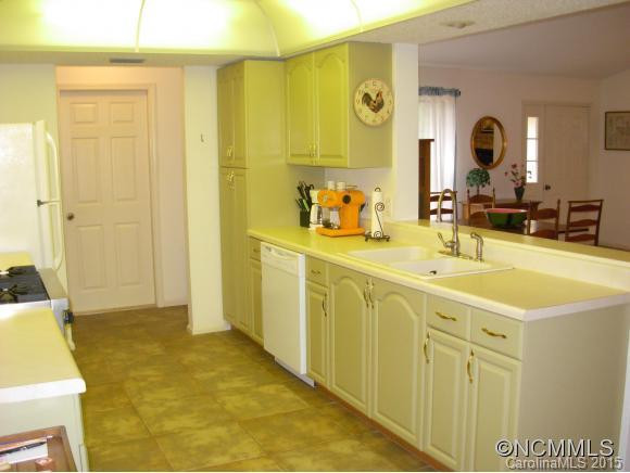 213 Club Drive - Photo 6