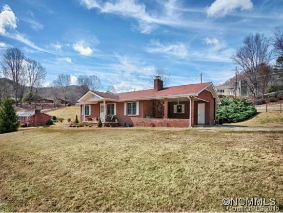 221 GATEWAY STREET - Photo 2