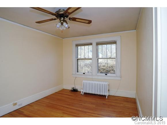 35 Winthrop Road - Photo 17
