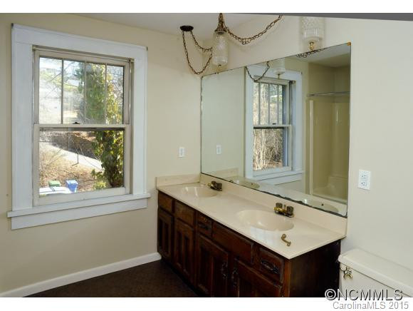 35 Winthrop Road - Photo 19