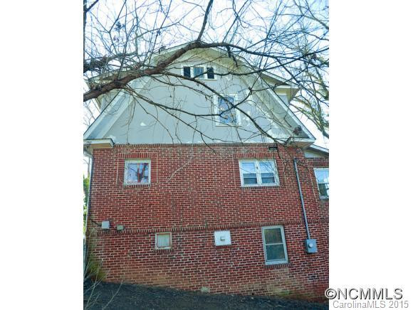 35 Winthrop Road - Photo 3