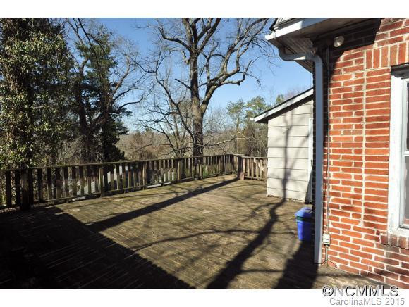 35 Winthrop Road - Photo 5