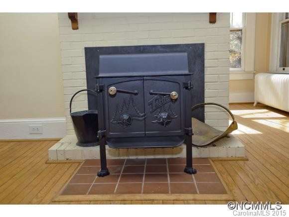 35 Winthrop Road - Photo 8