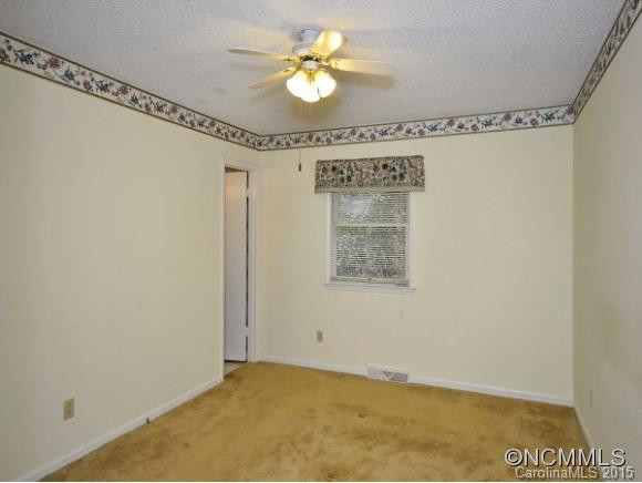 34 STOCKWOOD LN - Photo 8