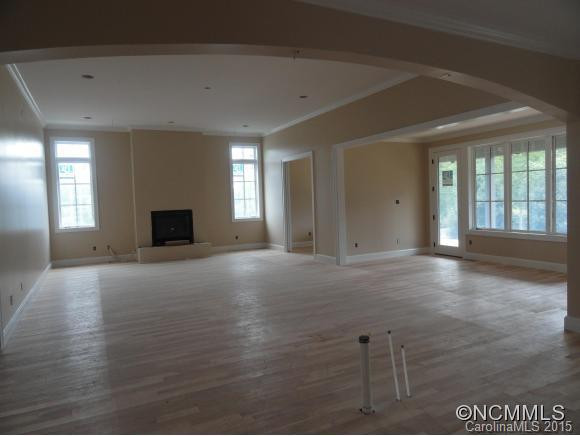 52 Chantilly Drive - Photo 3