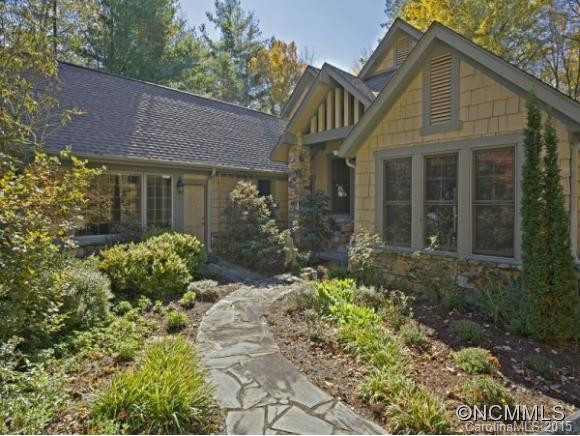 215 SHADYBROOK TRAIL