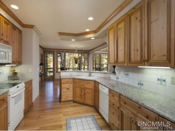 215 SHADYBROOK TRAIL - Photo 4