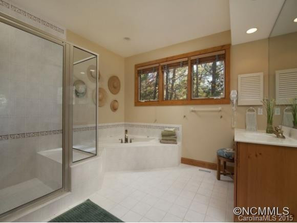 215 SHADYBROOK TRAIL - Photo 6