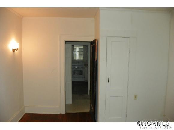 41 Forest Hill - Photo 6