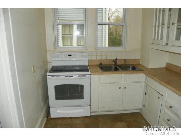 41 Forest Hill - Photo 10