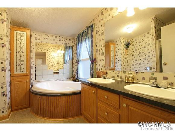 22 Country Gardens Lane - Photo 8