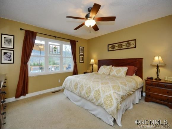 48 WHITE PINE CIRCLE - Photo 12