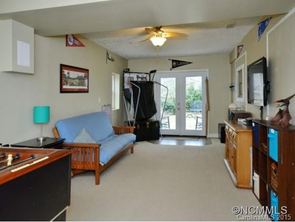 48 WHITE PINE CIRCLE - Photo 17