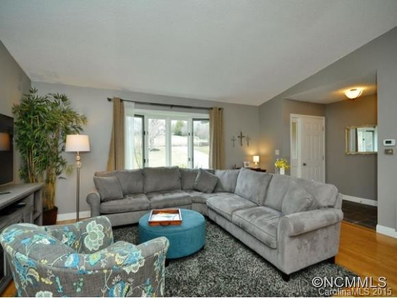 48 WHITE PINE CIRCLE - Photo 10