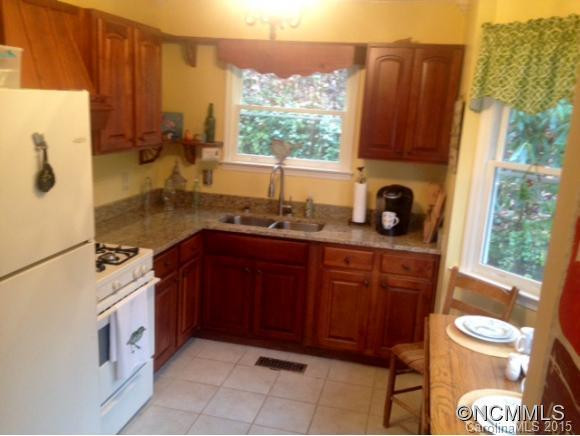206 Forest Dr. - Photo 2