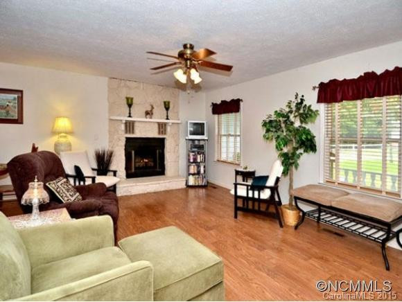 1053 Wickins Drive - Photo 2