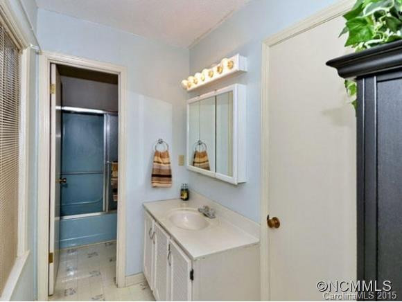 1053 Wickins Drive - Photo 7