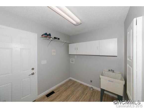 656 Shawn Rachel Parkway - Photo 12