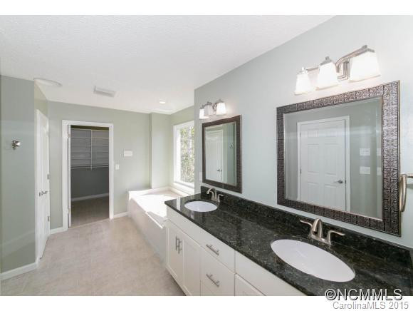 656 Shawn Rachel Parkway - Photo 14