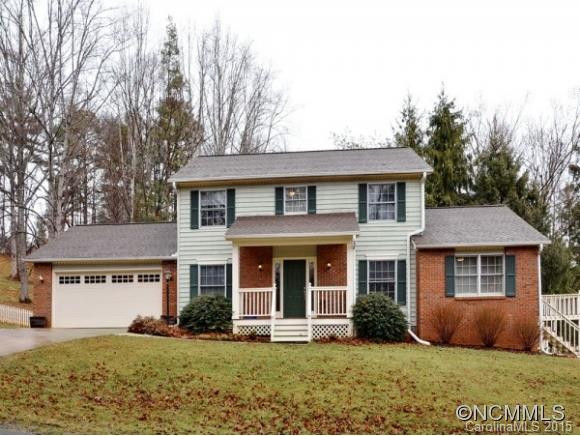 10 TWO OAKS DRIVE
