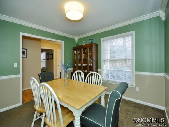 10 TWO OAKS DRIVE - Photo 5