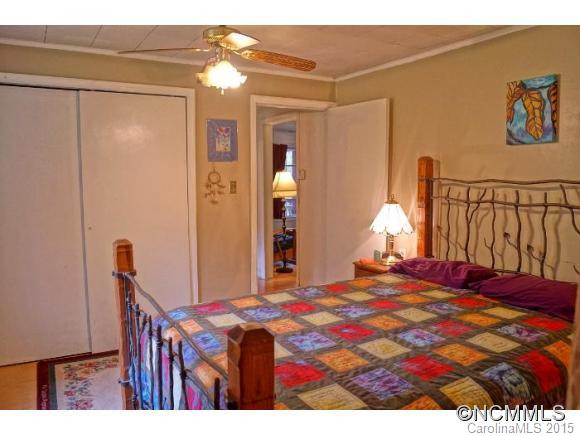 233 Acorn Drive - Photo 8