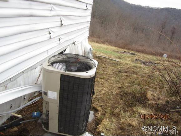 276 Owenby Cove Road - Photo 5