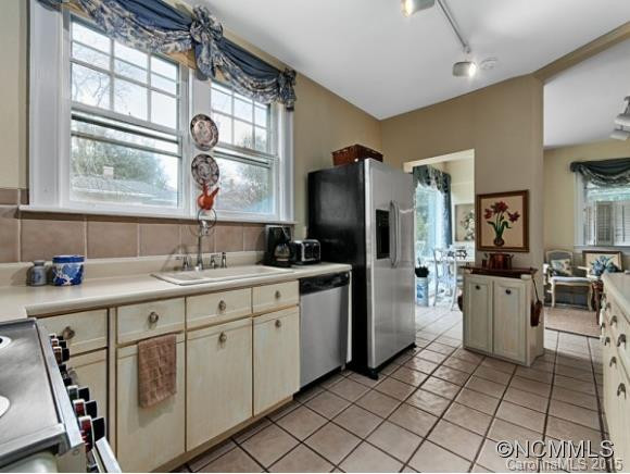 84 Kimberly Avenue - Photo 9