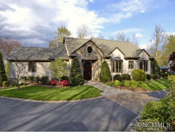 106 WOODGLEN COURT