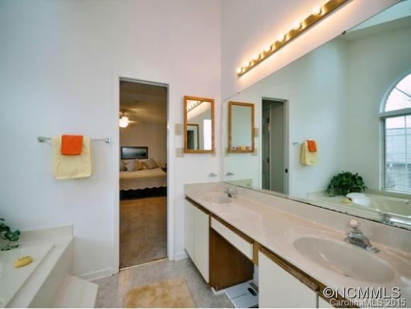 5 Creekside Court - Photo 9