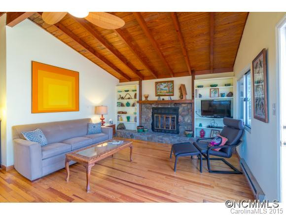 119 Lakey Gap Acres - Photo 3