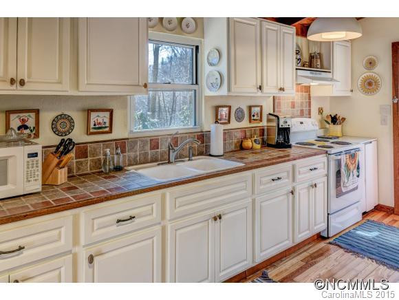 119 Lakey Gap Acres - Photo 4