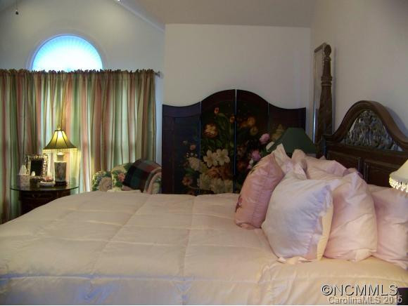 141 C Ewbank Garden Drive - Photo 9