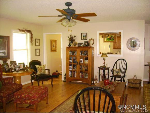 80 Kitty Lane - Photo 3