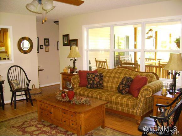 80 Kitty Lane - Photo 4
