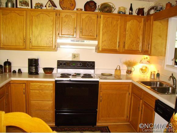 80 Kitty Lane - Photo 8