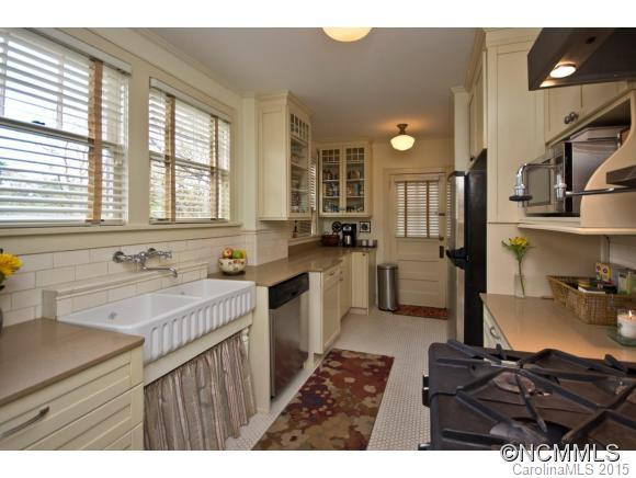 100 Edwin Place - Photo 11
