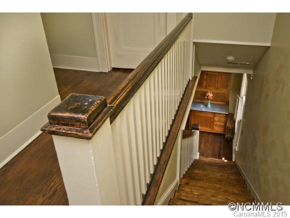 100 Edwin Place - Photo 17