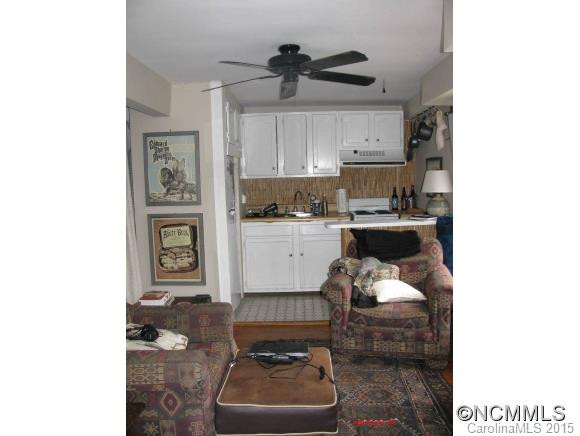 100 Edwin Place - Photo 22