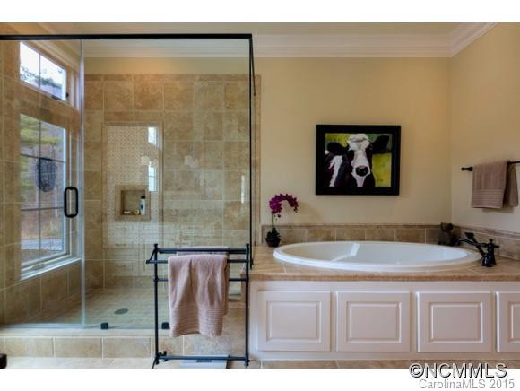 288 Macon Avenue, Unit 301 - Photo 8