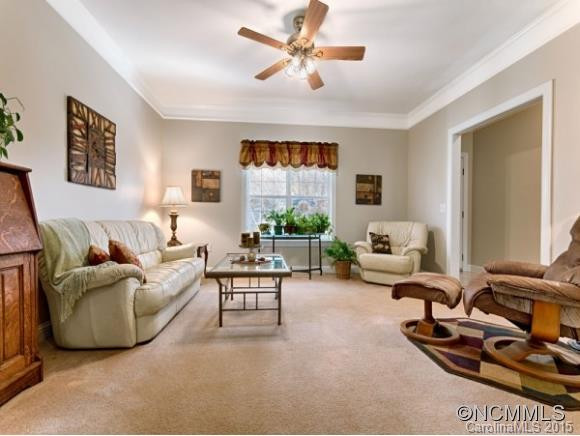 644 SOUTHERN PINES PLACE - Photo 3
