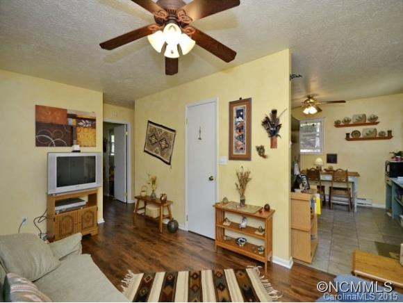 421 BLOOMING LAUREL DRIVE - Photo 9