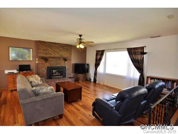 9 Hamburg Mountain Road - Photo 2