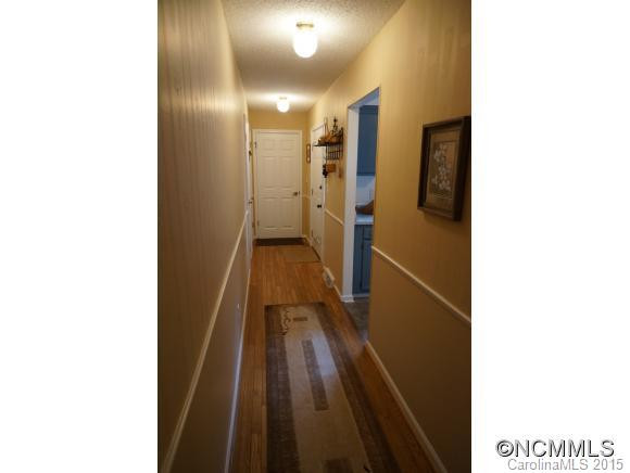 66 Lakeview Court - Photo 14