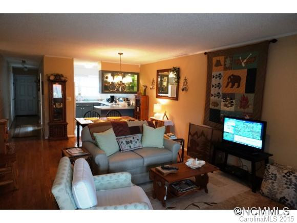 66 Lakeview Court - Photo 3