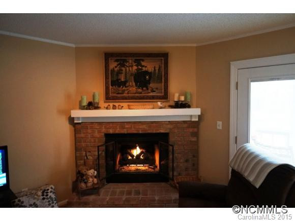 66 Lakeview Court - Photo 4
