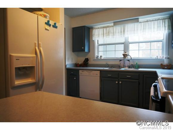 66 Lakeview Court - Photo 6