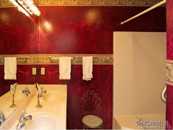 1301 Hyde Park Drive - Photo 13