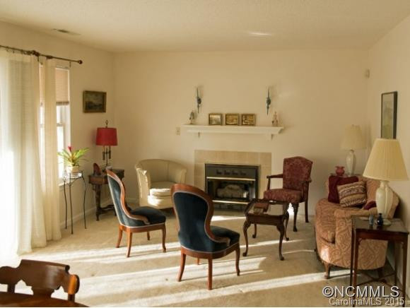 1301 Hyde Park Drive - Photo 3